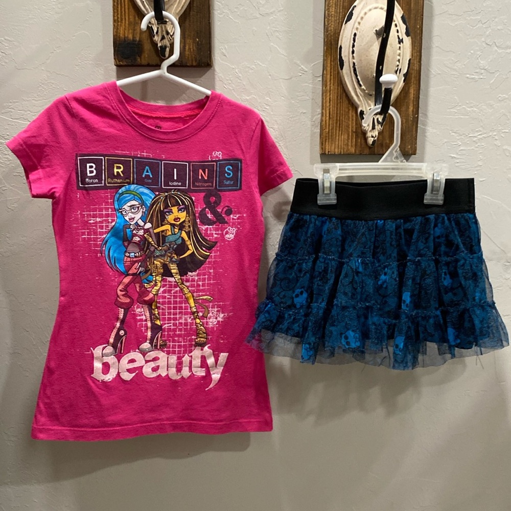 Monster High Bundle, size 6-8 for Girls